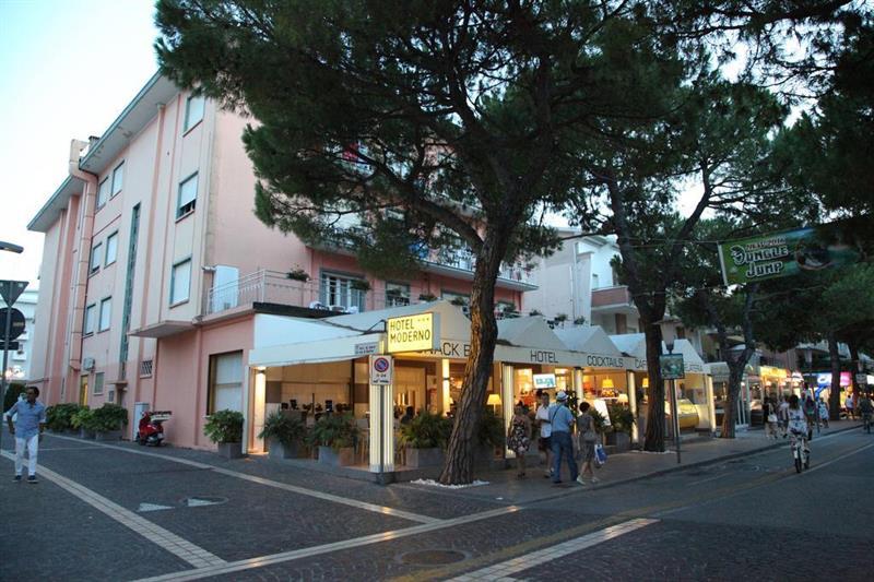 Hotel Moderno Lido di Jesolo Exterior foto